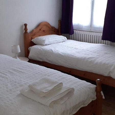 Rainbow Cottage Merillac Bagian luar foto