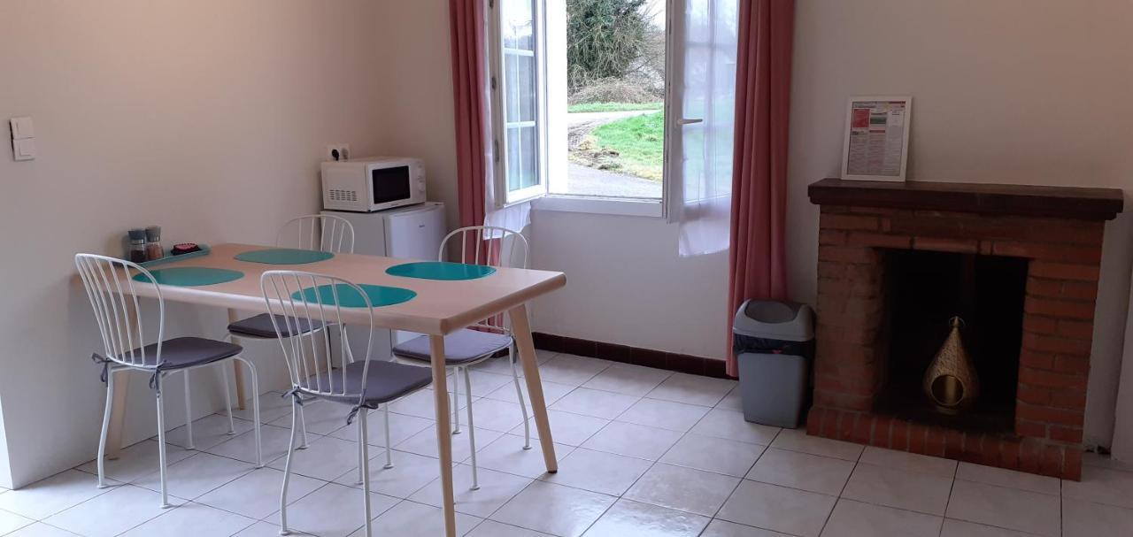 Rainbow Cottage Merillac Bagian luar foto